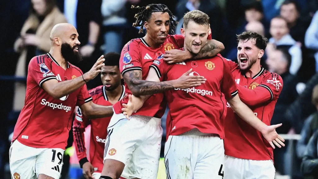 Manchester United players celebrated goal vs Spurs