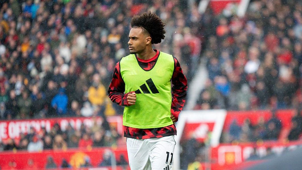 Manchester United’s £36.5m Striker Agrees to Leave in January With Roma Leading The Race