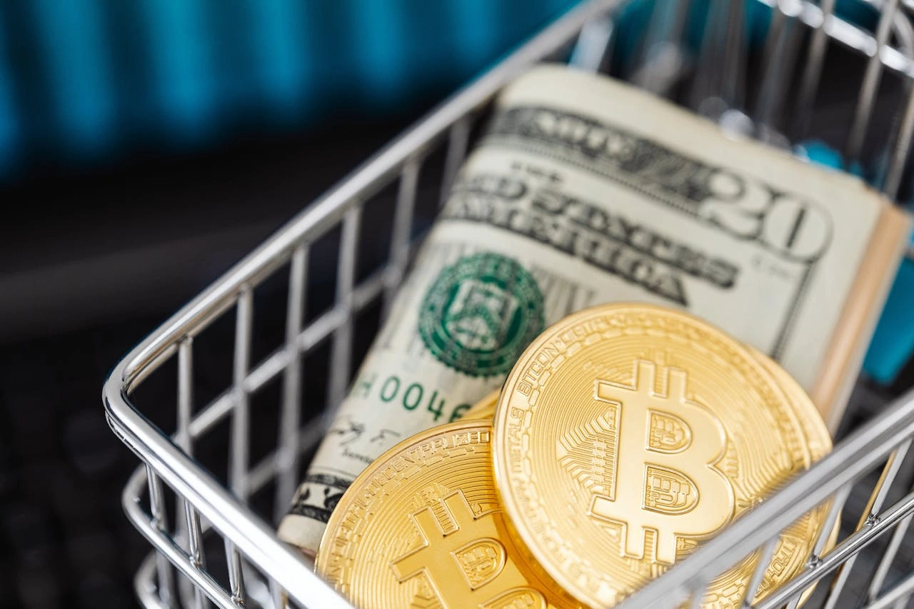 Bitcoin Prices in Focus, Will Fed Rate Cut Spark New Uptrend?