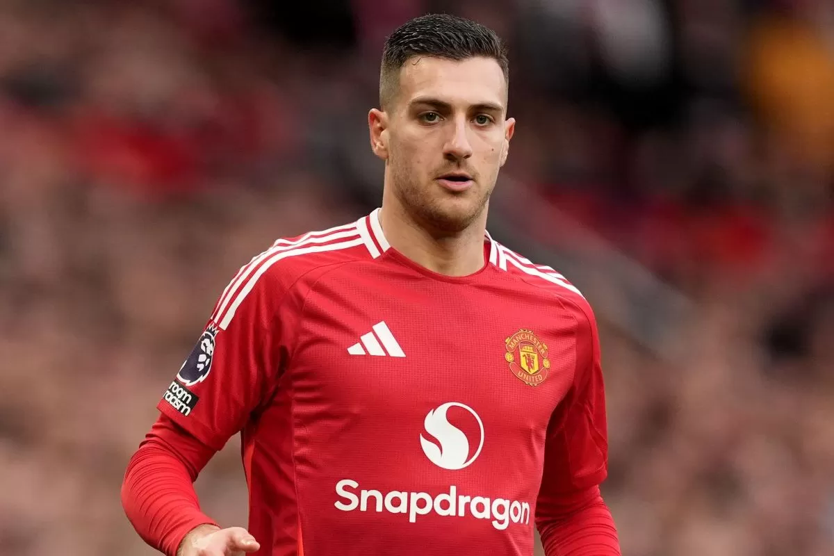 Manchester United: 26-year old Diogo Dalot is Monitored by Real Madrid