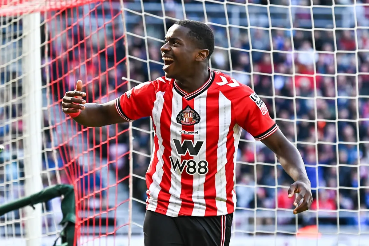 Manchester United to Make Surprise Move for 20-year Old Sunderland Player