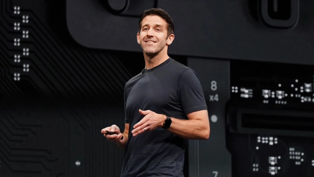 Apple Shake Up - Apple About Ternus: Not Ready Yet! - About Other Candidate