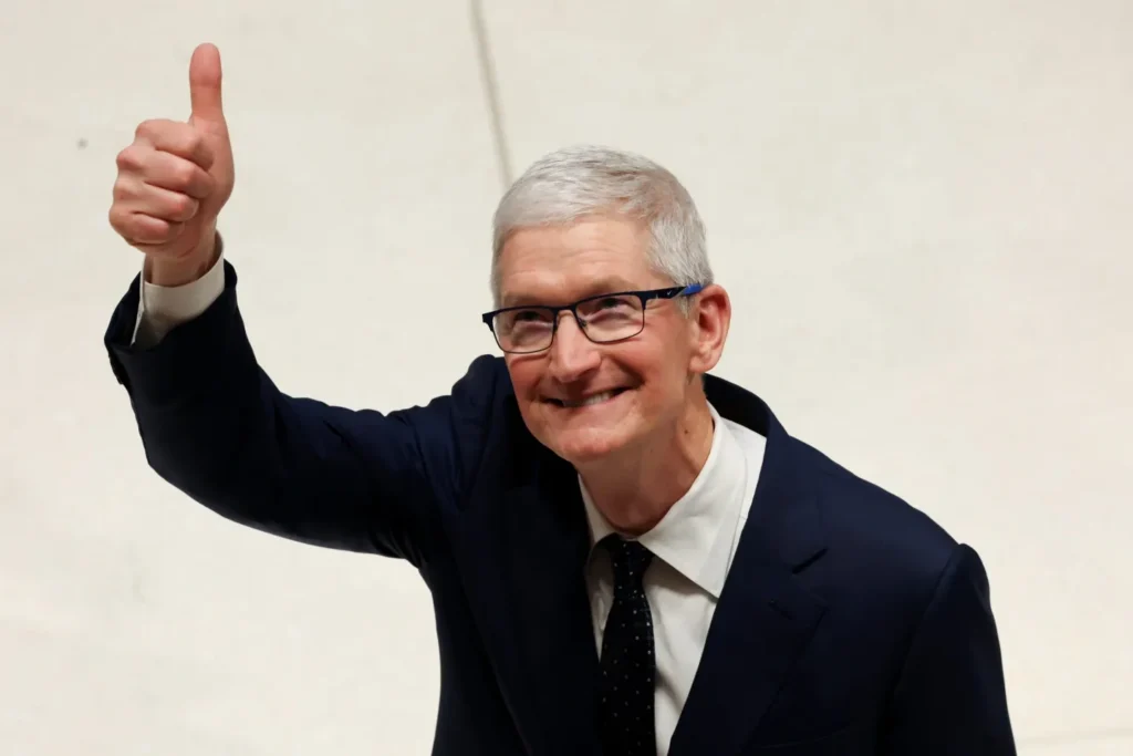 Apple's Next CEO in Leadership Rumors - Speculation Mounts on Tony Fadell as Dark Horse - Will Tim Cook Leave Apple Soon?