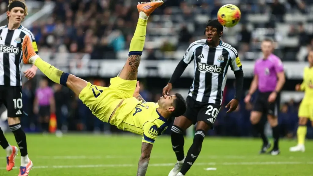 Cristian Romero Bicycle kick goal Vs Newcastle