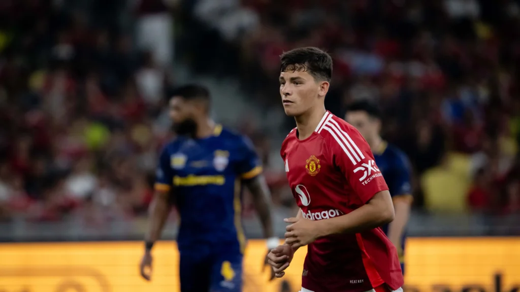 Shea Lacey, Manchester United's academy player